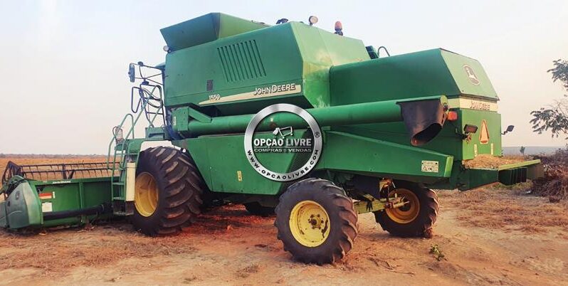 COLHEITADEDEIRA JOHN DEERE 1550 ANO 2004