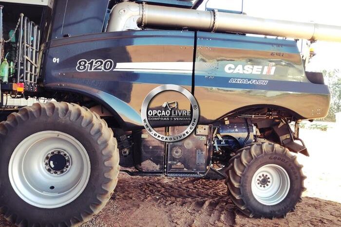 COLHEITADEIRA CASE 8120 ANO 2012