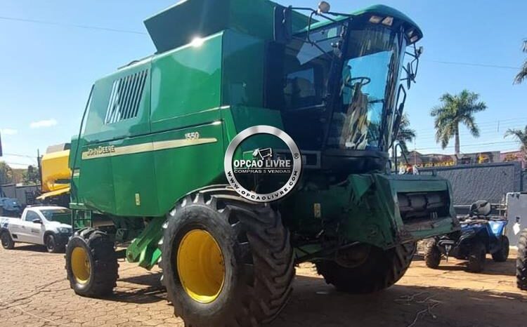 COLHEITADEDEIRA JOHN DEERE 1550 ANO 2004