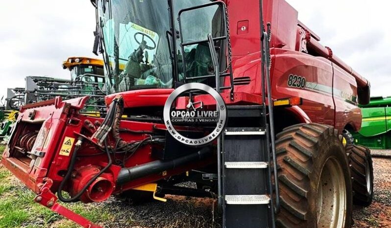 COLHEITADEIRA CASE 8230 40PES DRAPER ANO 2013