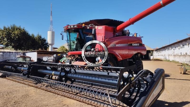 COLHEITADEIRA CASE 8120 ANO 2009 COM PLATAFORMA MACDON