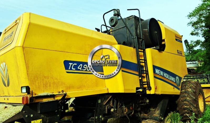 COLHEITADEIRA NEW HOLLAND TC4.90 COM 2 PLATAFORMAS