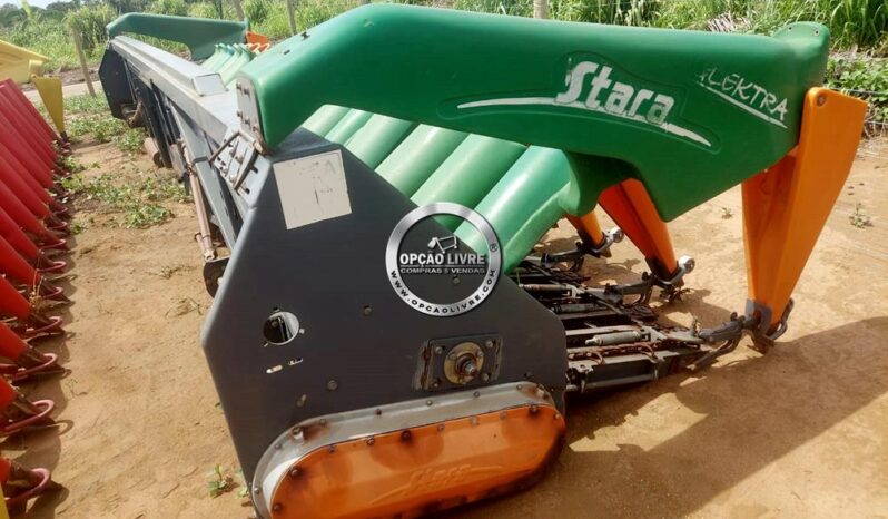PLATAFORMA DE MILHO STARA BRAVA 8280 18X45 ANO 2011
