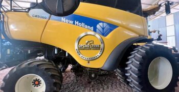 COLHEITADEIRA NEW HOLLAND 9060 ANO 2011 30PES (1)