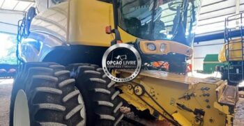 COLHEITADEIRA NEW HOLLAND 9060 ANO 2011 30PES (21)