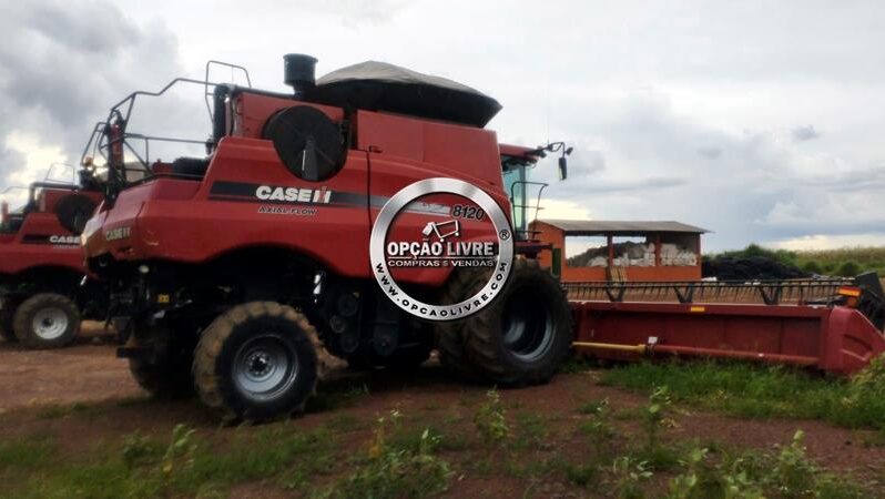 COLHEITADEIRA CASE 8120 AXIAL FLOW 35PES ANO 2009