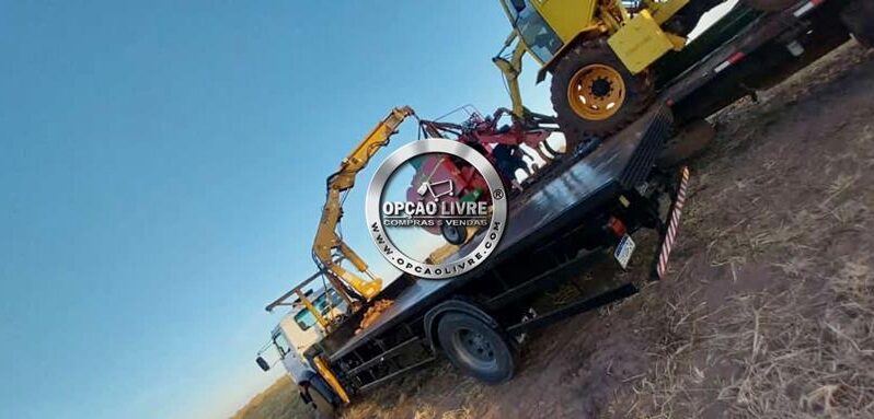 CAMINHÃO MUNCK VOLKS 15-190 ANO 2013