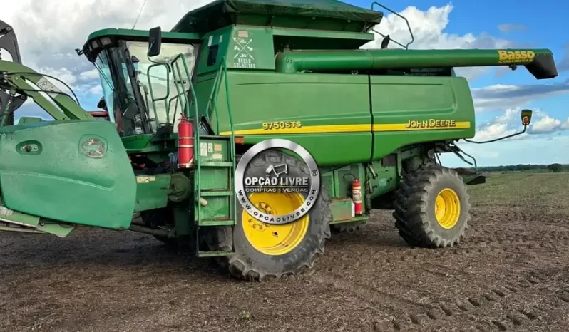 COLHEITADEIRA JOHN DEERE STS 9750 30 PÉS ANO 2004