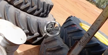 JOHN DEERE 8335 R ANO 2013 (6)