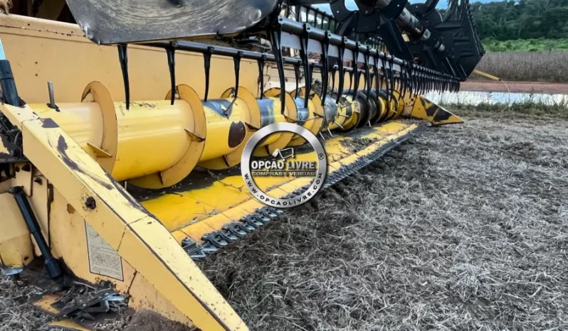 COLHEITADEIRA NEW HOLLAND TC59 23 PÉS ANO 2004