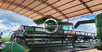 COLHEITADEIRA JOHN DEERE S680 40 PES DRAPER ANO 2015 (2)