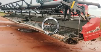 COLHEITADEIRA MASSEY FERGUSON 9895 ANO 2018 (4)