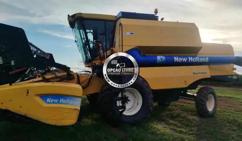 COLHEITADEIRA NEW HOLLAND TC5090 25 PES ANO 2012
