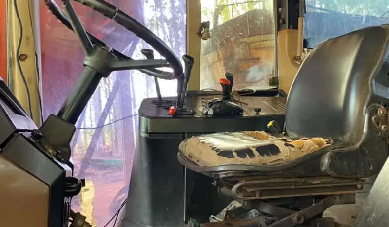 TRATOR JOHN DEERE 6300 ANO 2002