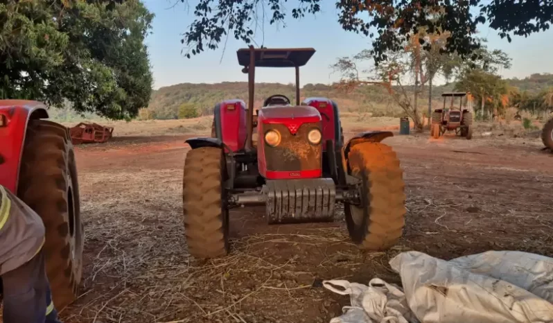 TRATOR MASSEY FERGUSON 4292 ANO 2010