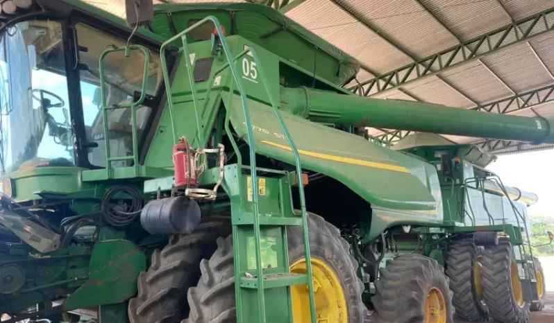 2 COLHEITADEIRAS JOHN DEERE STS 9770 ANO 2012