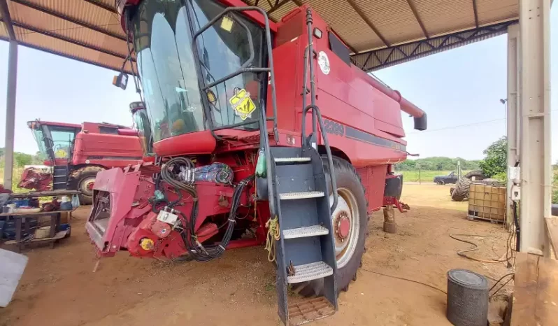 COLHEITADEIRA CASE 2399 35 PÉS ANO 2009