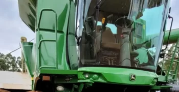 COLHEITADEIRA JOHN DEERE S670 (1)